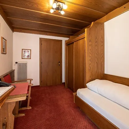 加姆伯格酒店 酒店