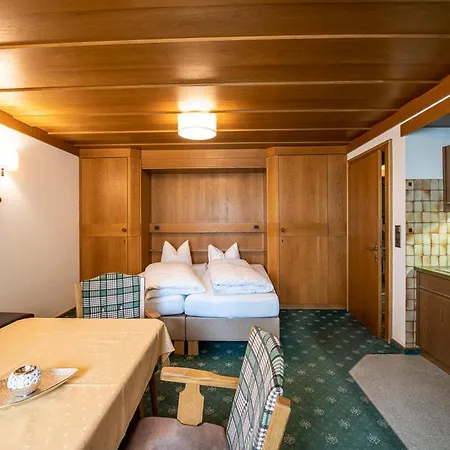 加姆伯格酒店 3*