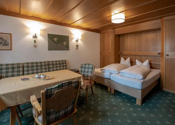 Haus Gamberg Hotel St Anton am Arlberg